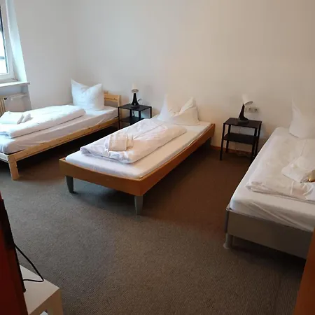 شقة Mit 8 Einzelbetten - Monteure - Kueche Und Parkplatz - Zentrale Lage ماركت برايت